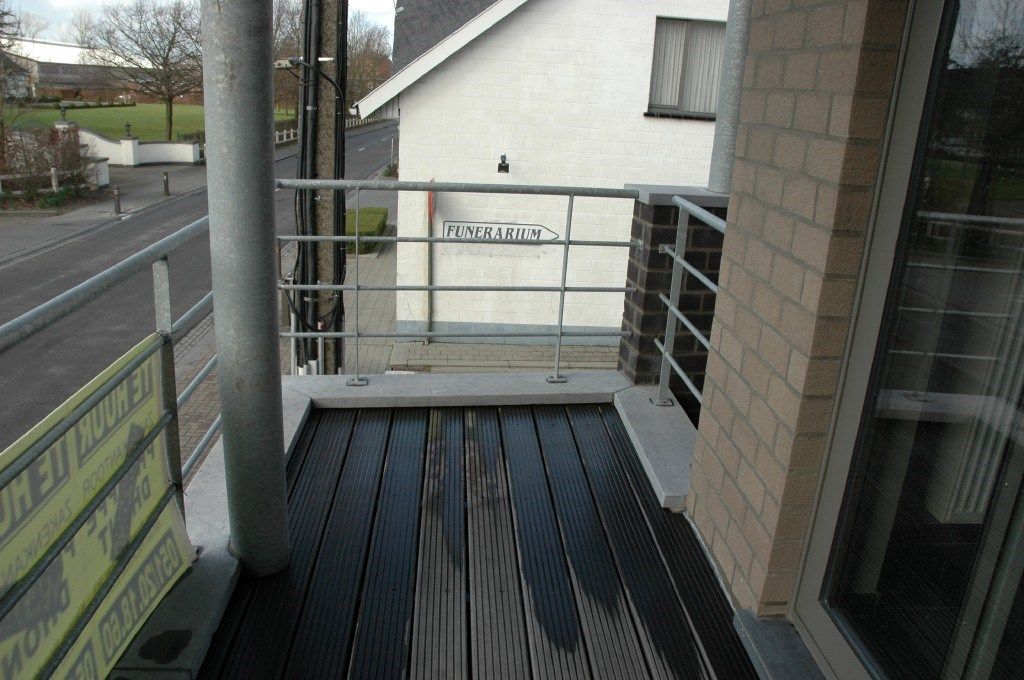 Duplex appartement 1ste verdieping voorkant gebouw foto 10