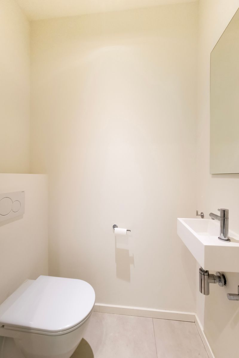 Lichtrijk 2 slpk app. met groot terras en zicht op park foto 20