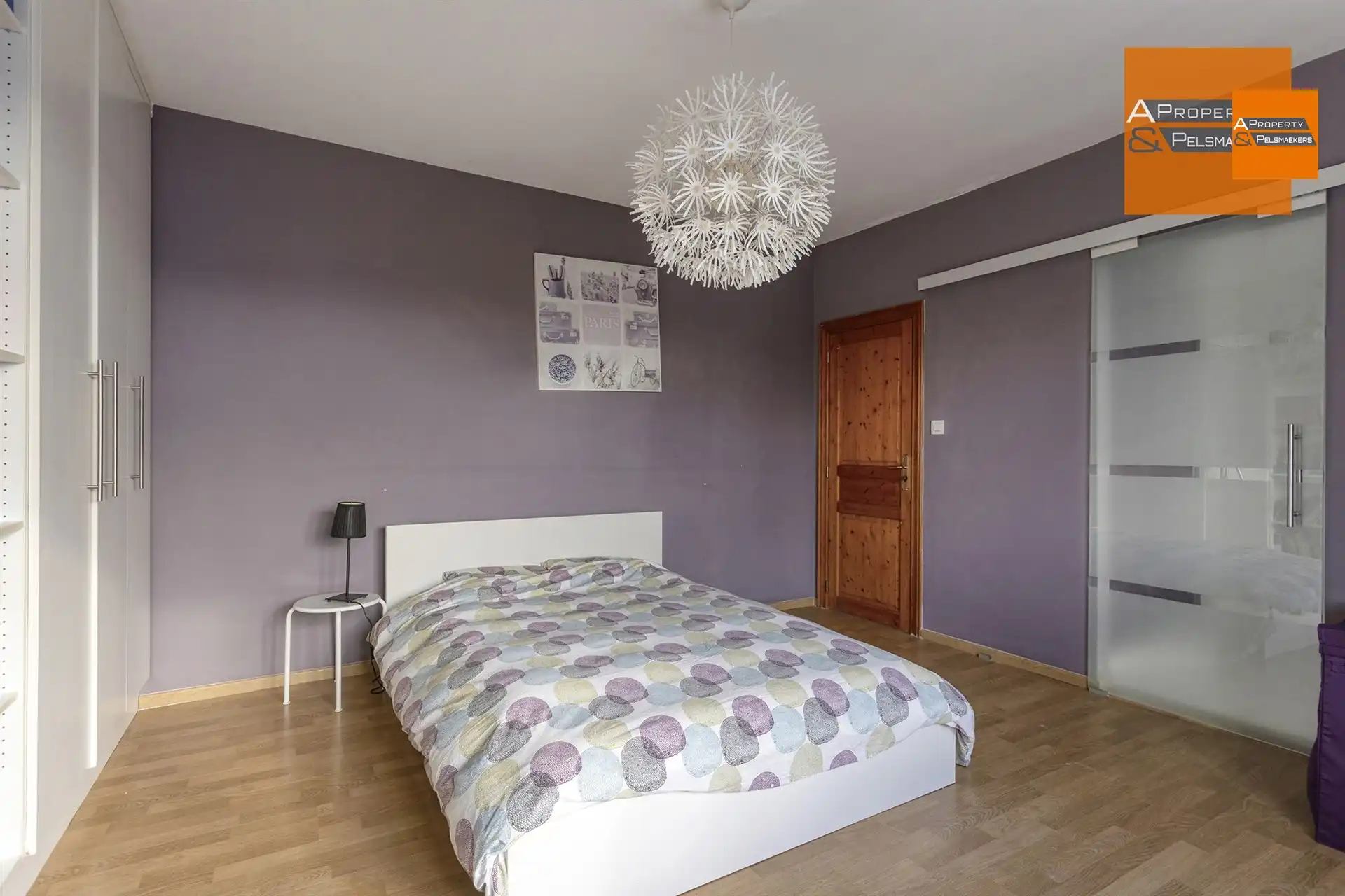 Ruime en instapklare woning met prachtige tuin in Duisburg foto 9