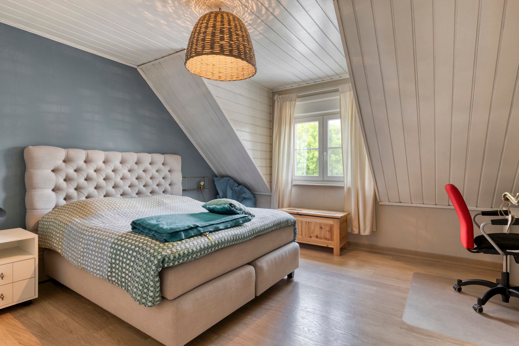 Woning met loods en vrachtwagenparking op toplocatie foto 17