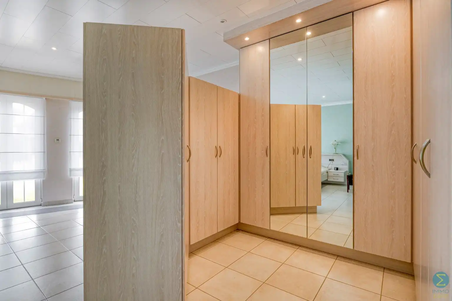 Instapklare laagbouwwoning op perceel van 1903m² foto 10