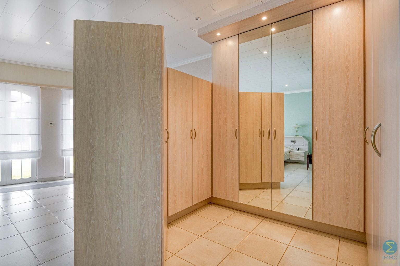 Instapklare laagbouwwoning op perceel van 1903m² foto 10