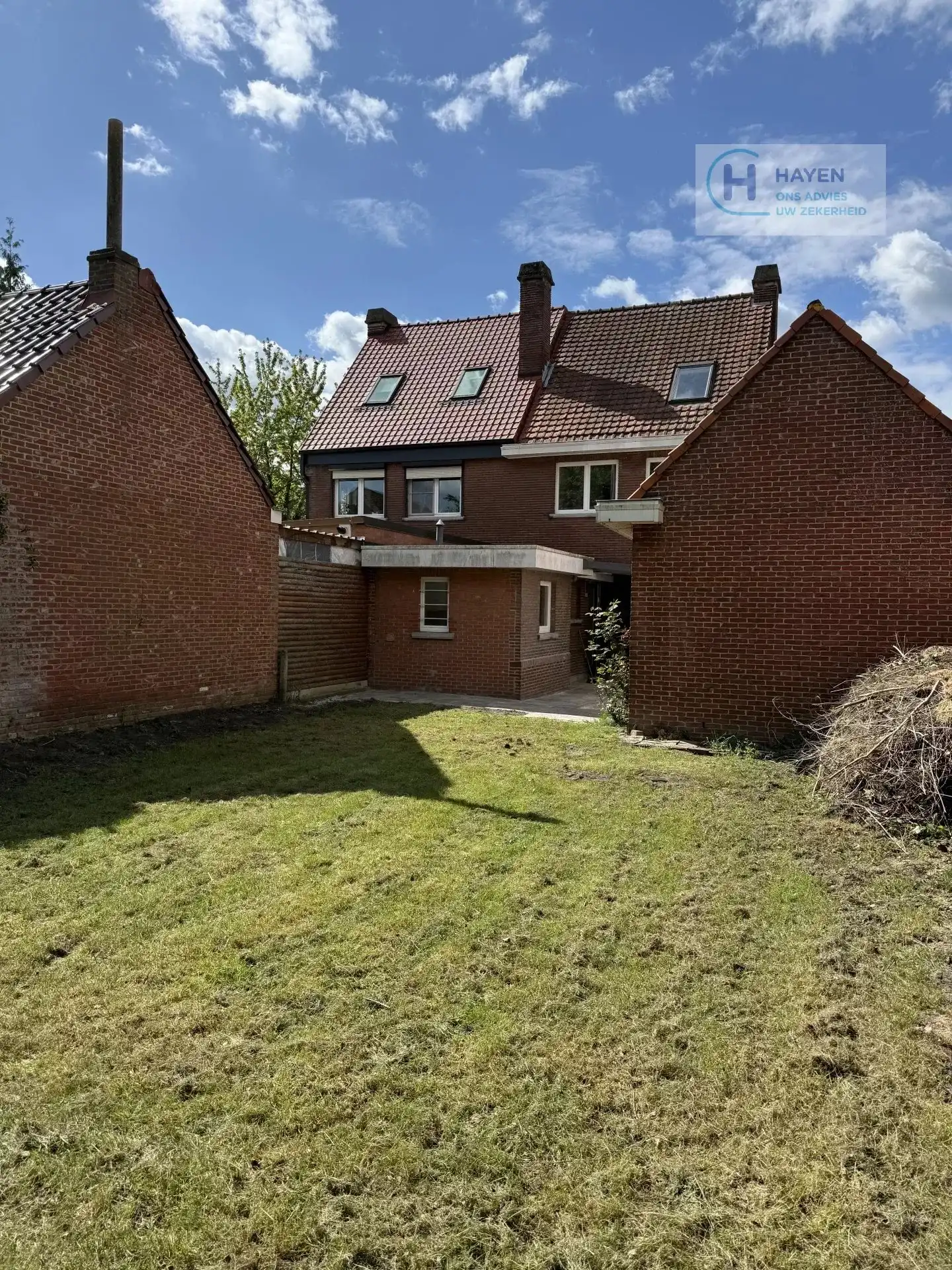 Ruime gezinswoning met 3 slaapkamers in Hasselt foto 4