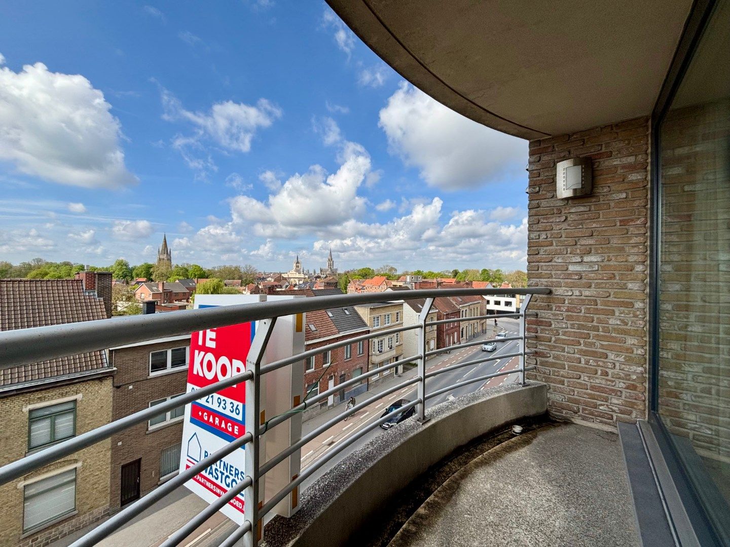Ruim en lichtrijk appartement met 2 slpks en 2 garages. foto 29