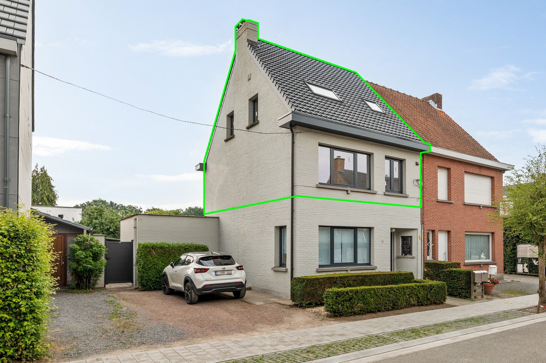 Duplex met tuin in hartje ‘s-Gravenwezel foto {{pictureIndex}}