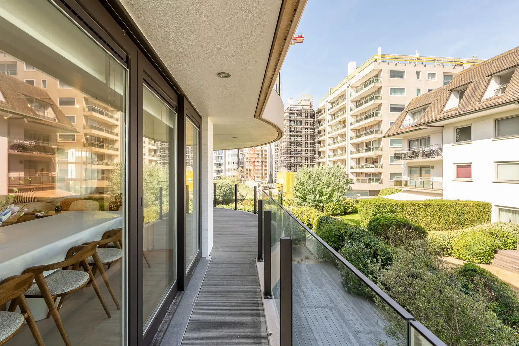 Stijlvol gerenoveerd appartement met zeezicht in het Zoute foto 13