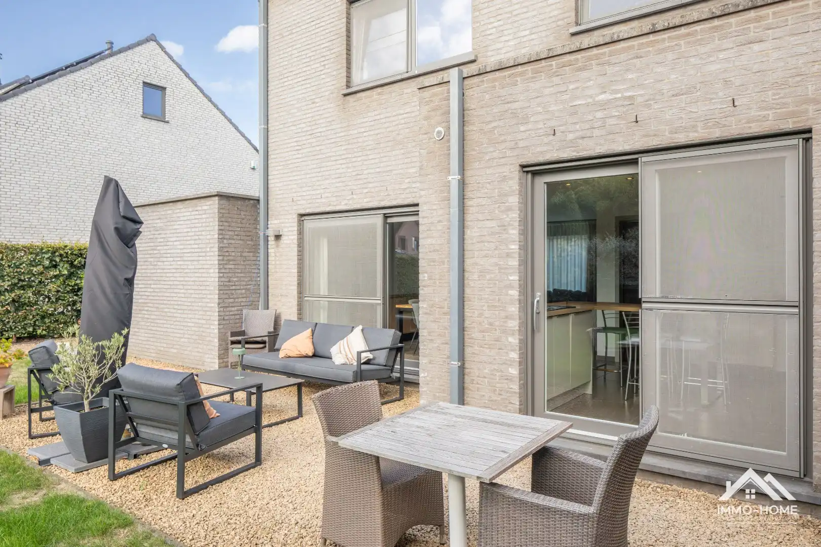 Perfect instapklare woning op een topligging in Lochristi! foto 5