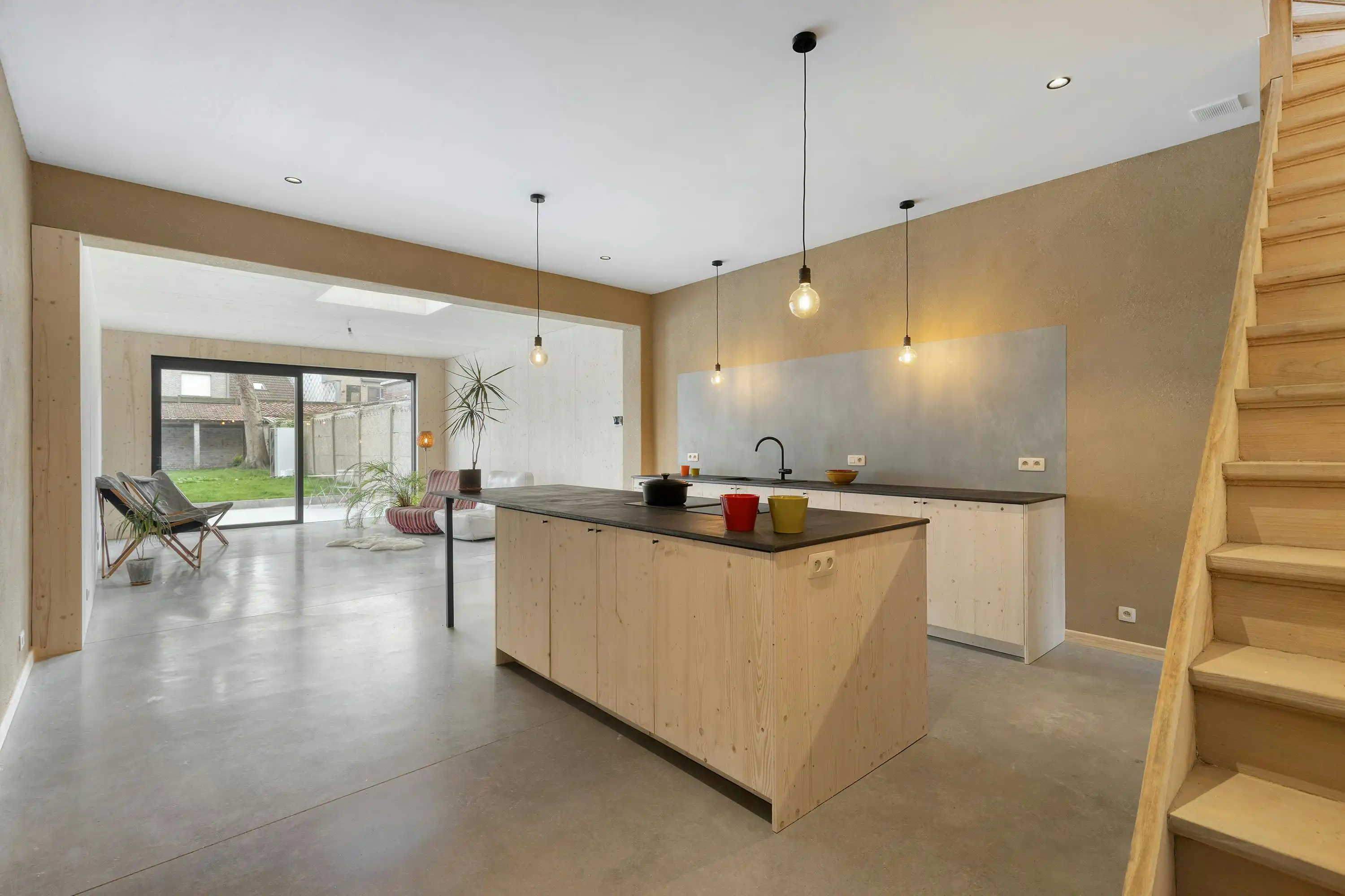 High-end gerenoveerd huis te koop in Brugge foto 4