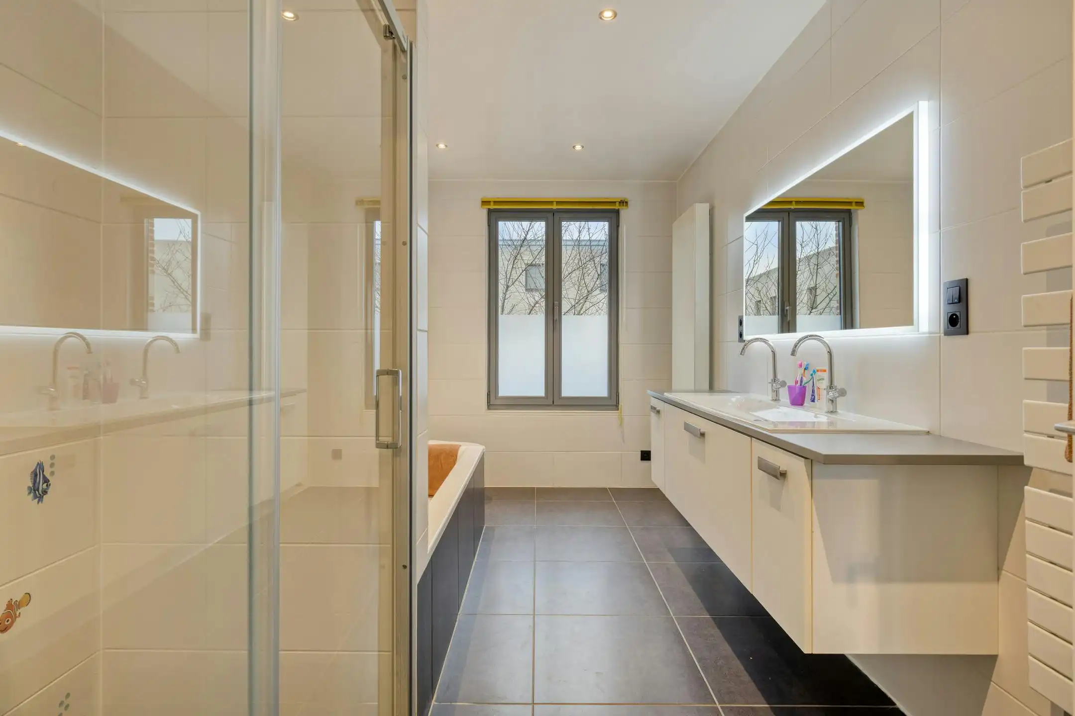 Prachtig huis met 4 slaapkamers en tuin te koop in Wilrijk foto 17