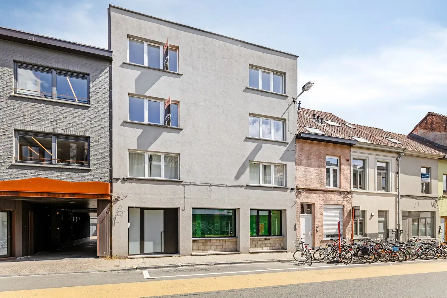 Hoogwaardig gerenoveerd appartement met 3 volwaardig slaapkamers nabij het het UZ en het Sint-Pietersstation foto 10