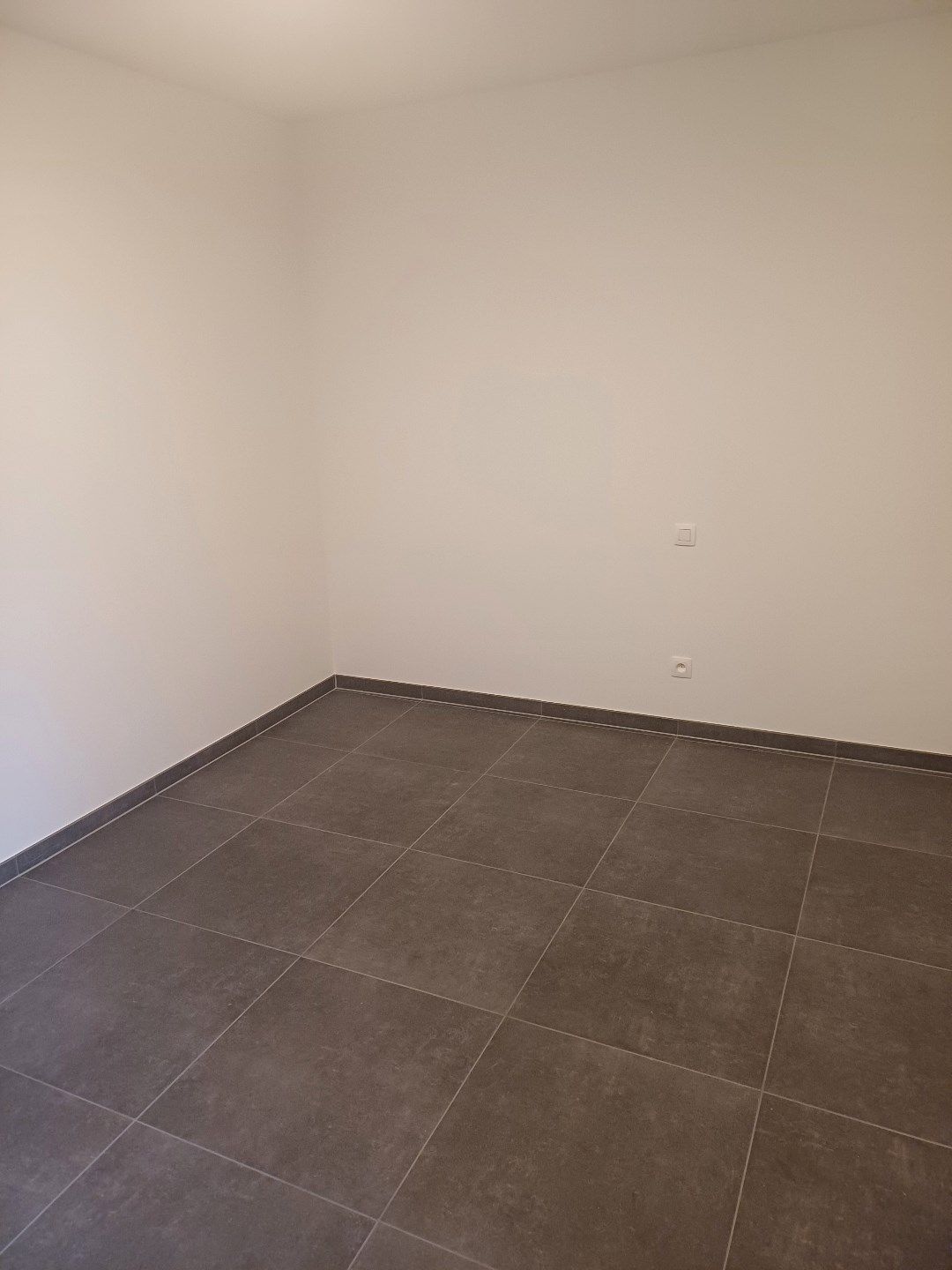 Instapklaar gelijkvloers appartement in Peer centrum met ruim terras + tuintje. foto 17