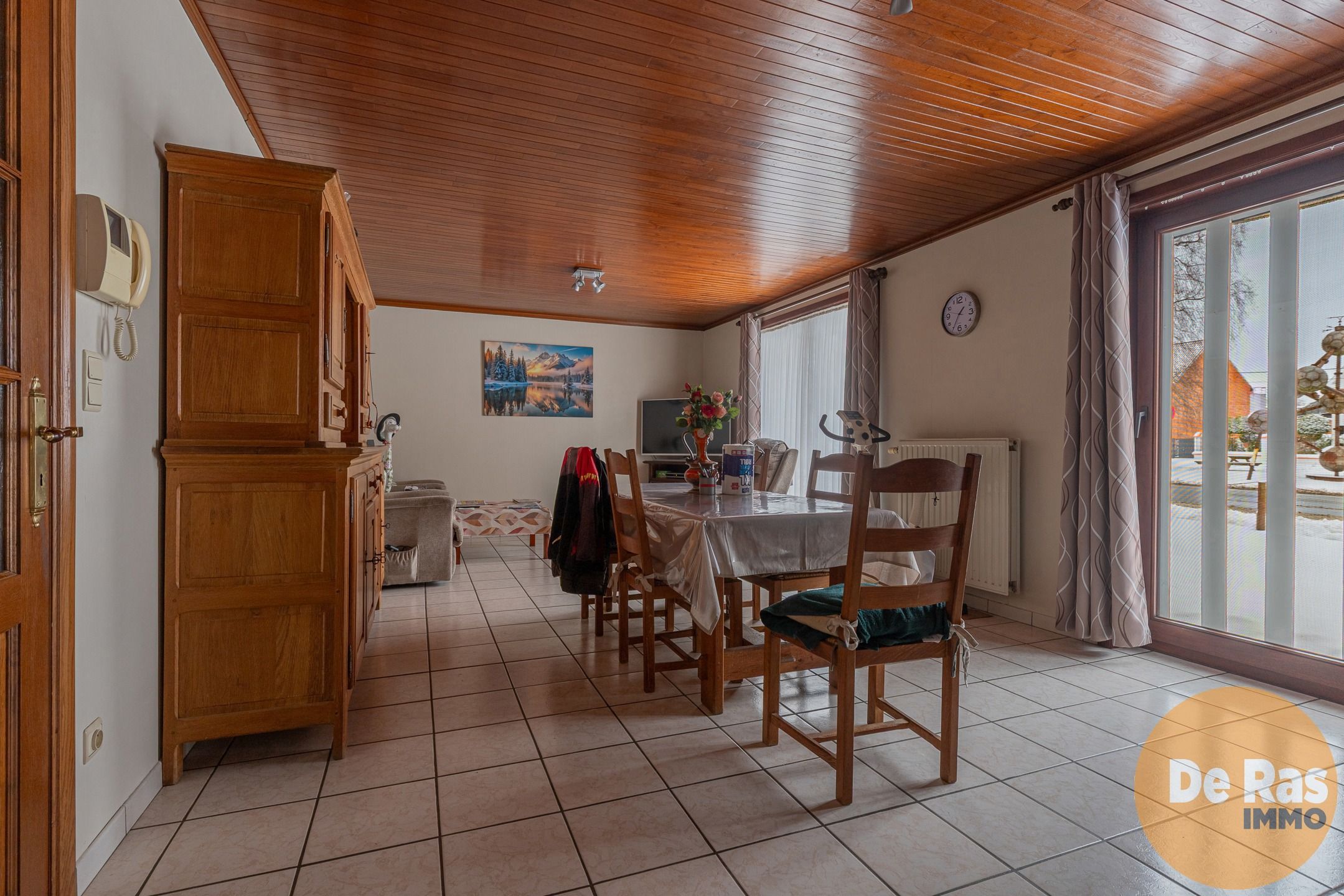 HAALTERT - gelijkvloers appartement op centrale ligging foto 2