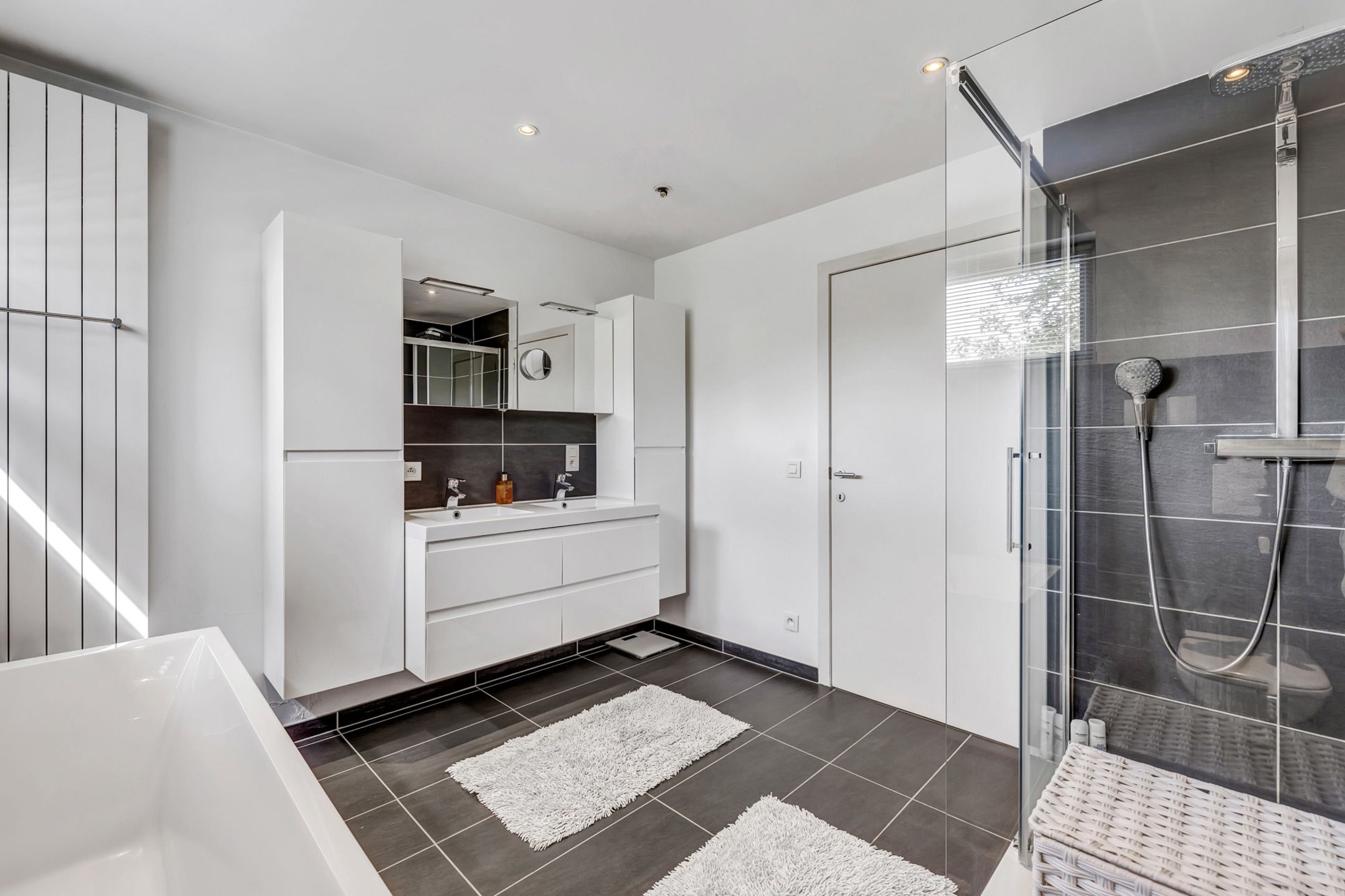 Exclusief gerenoveerde villa te koop in Idegem  foto 22
