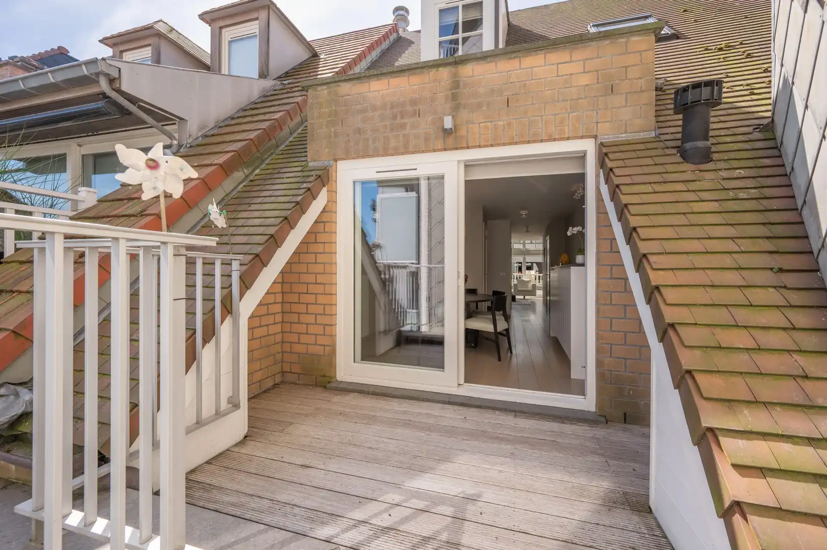 Subliem appartement met mooi zonneterras op wandelafstand van de winkels en het strand. foto 16