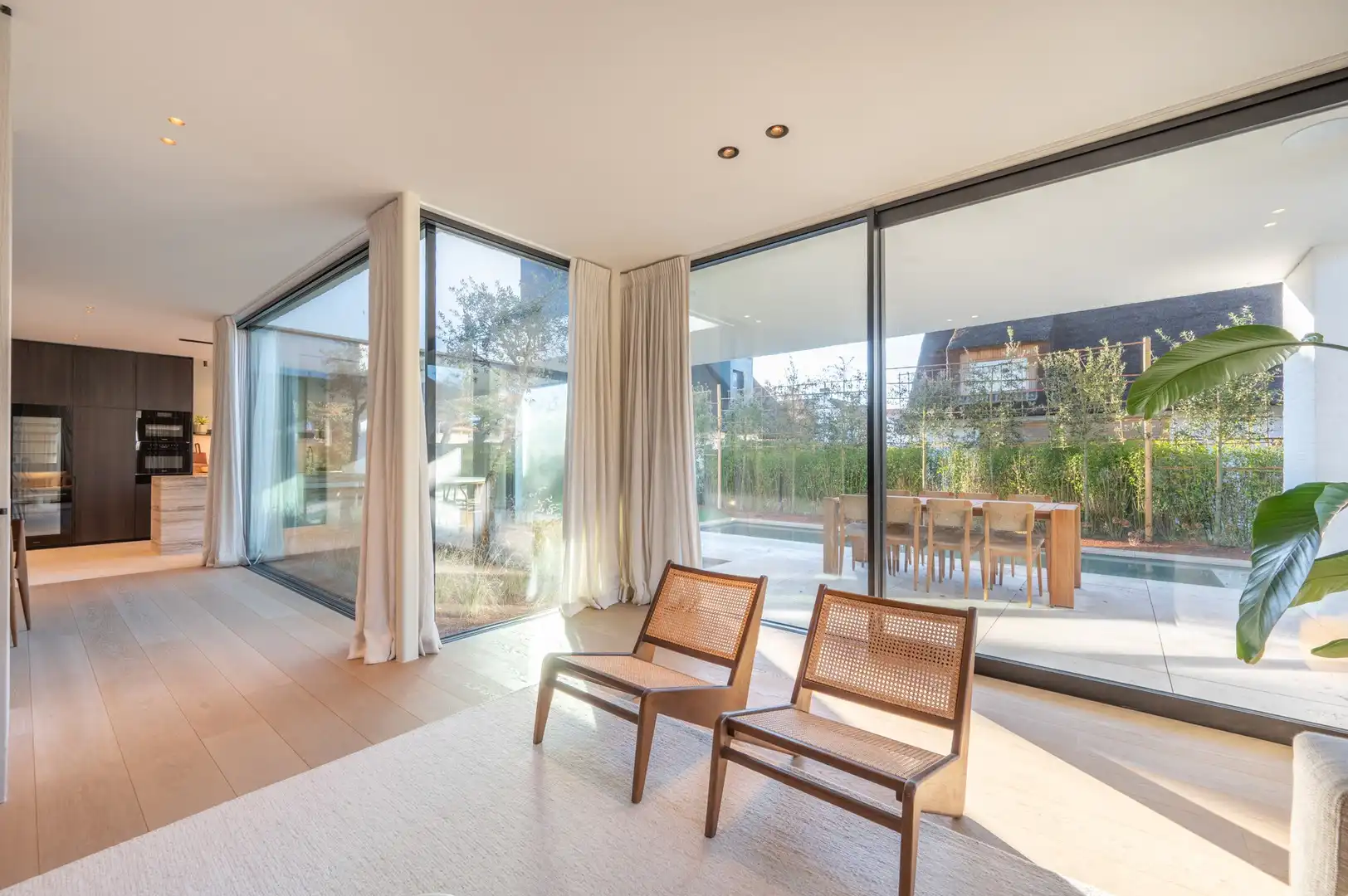 Prachtige nieuwbouwvilla nabij de Royal Zoute Golf. foto 9