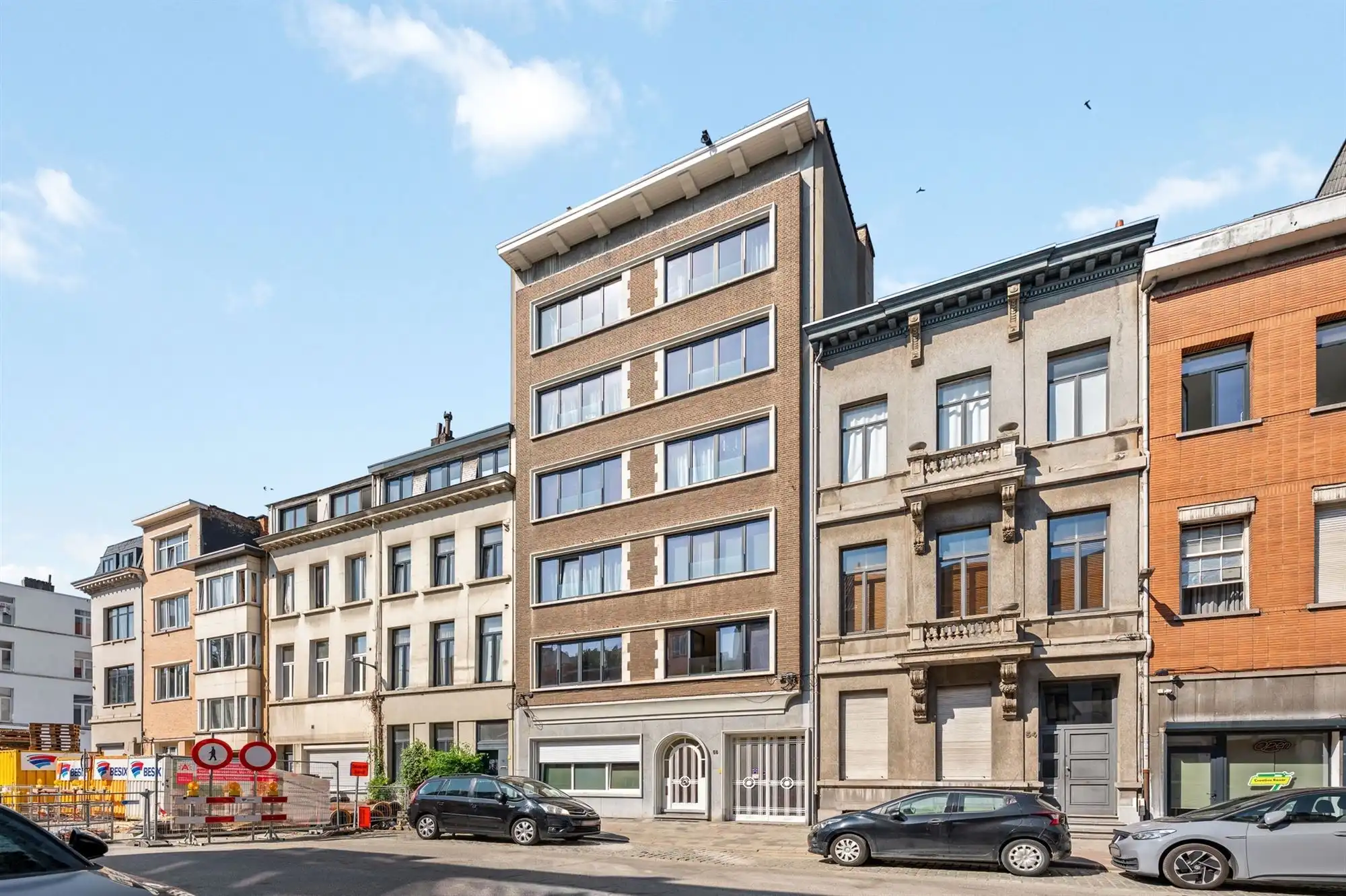 Ruim gemeubeld dakappartement met 3 slk's en terras foto 19