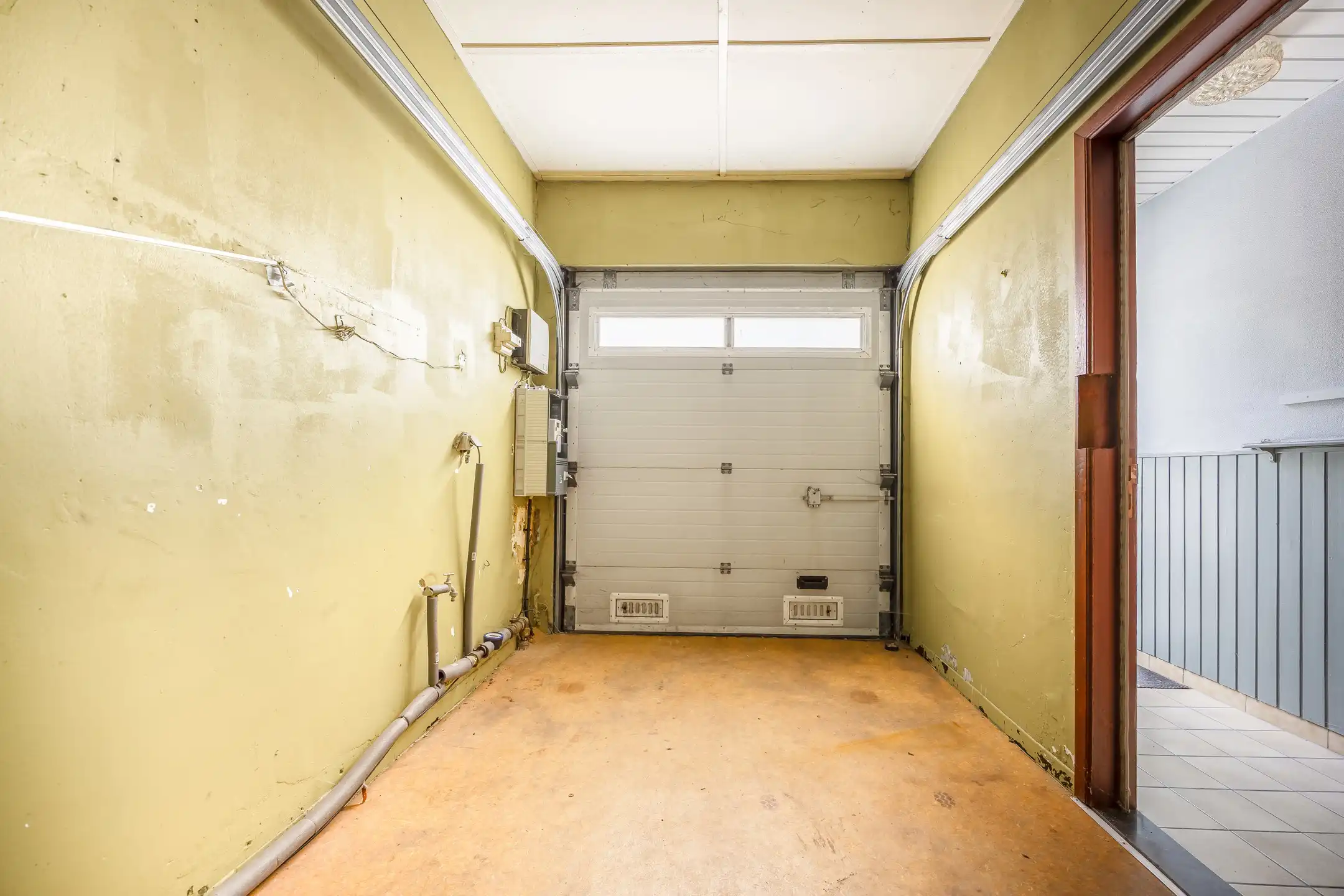 te renoveren woning met 3 ruime slaapkamers , garage en tuin foto 19