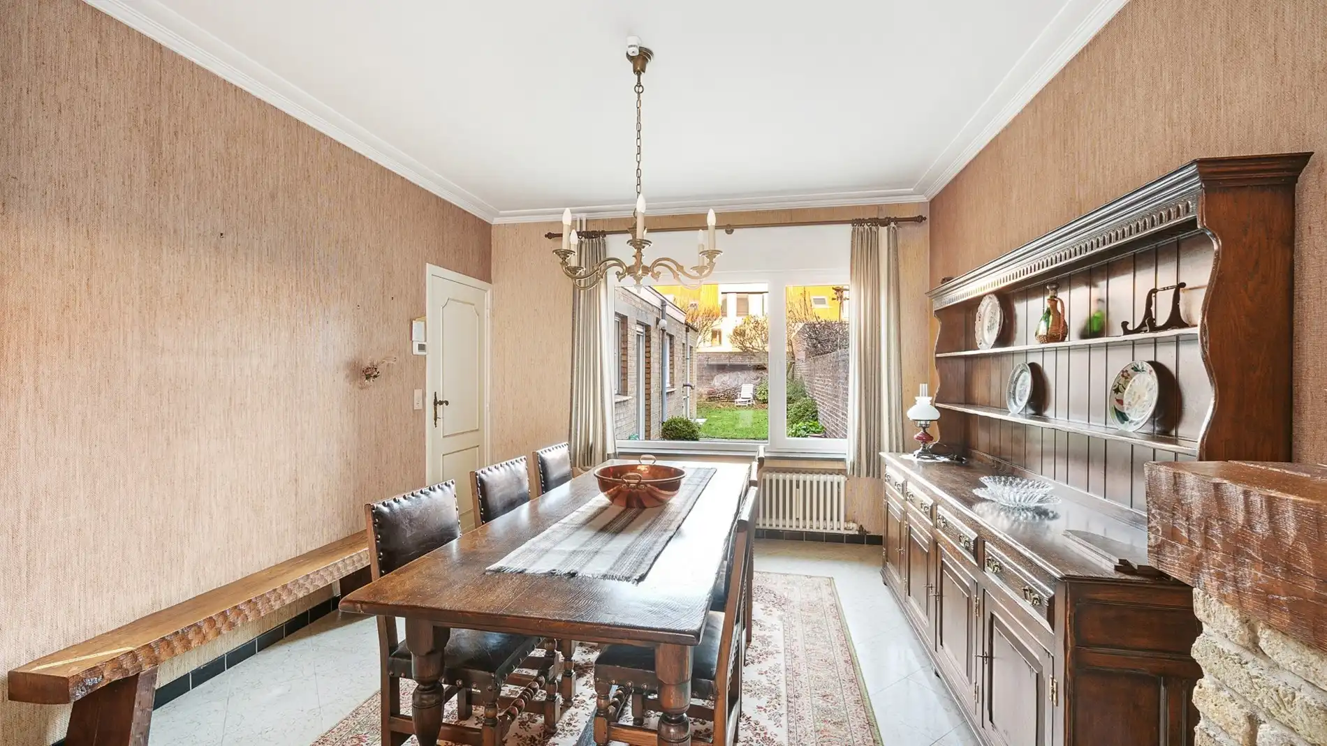 Woning met zonnige tuin en 4 slaapkamers in Oud-Knokke foto 5