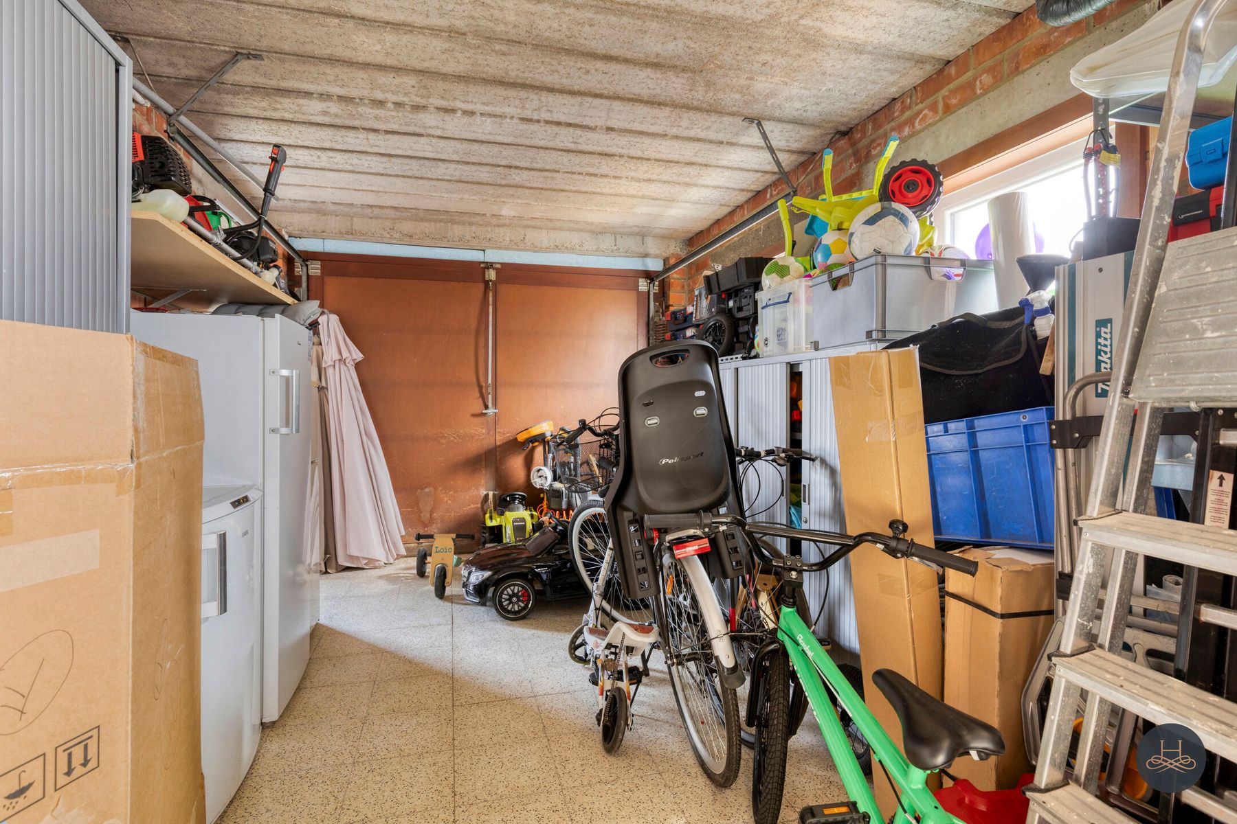 Gerenoveerde ruime woning op toplocatie met tuin foto 22