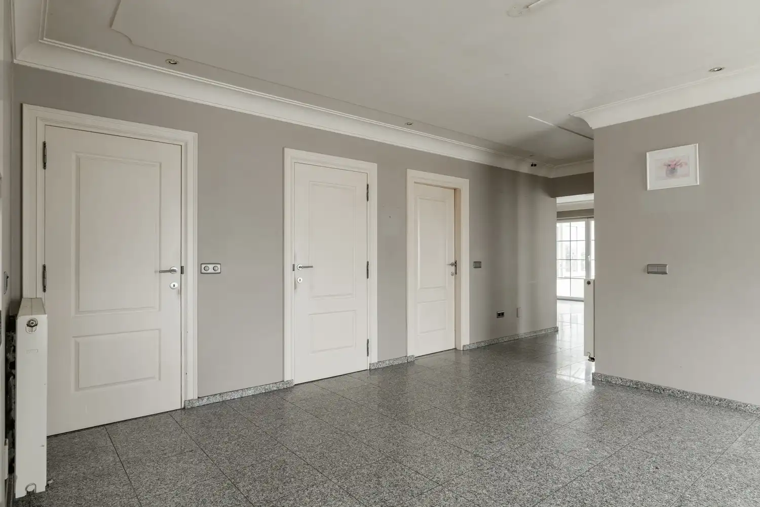 BEDRIJFSPAND MET CONCIERGEWONING foto 21