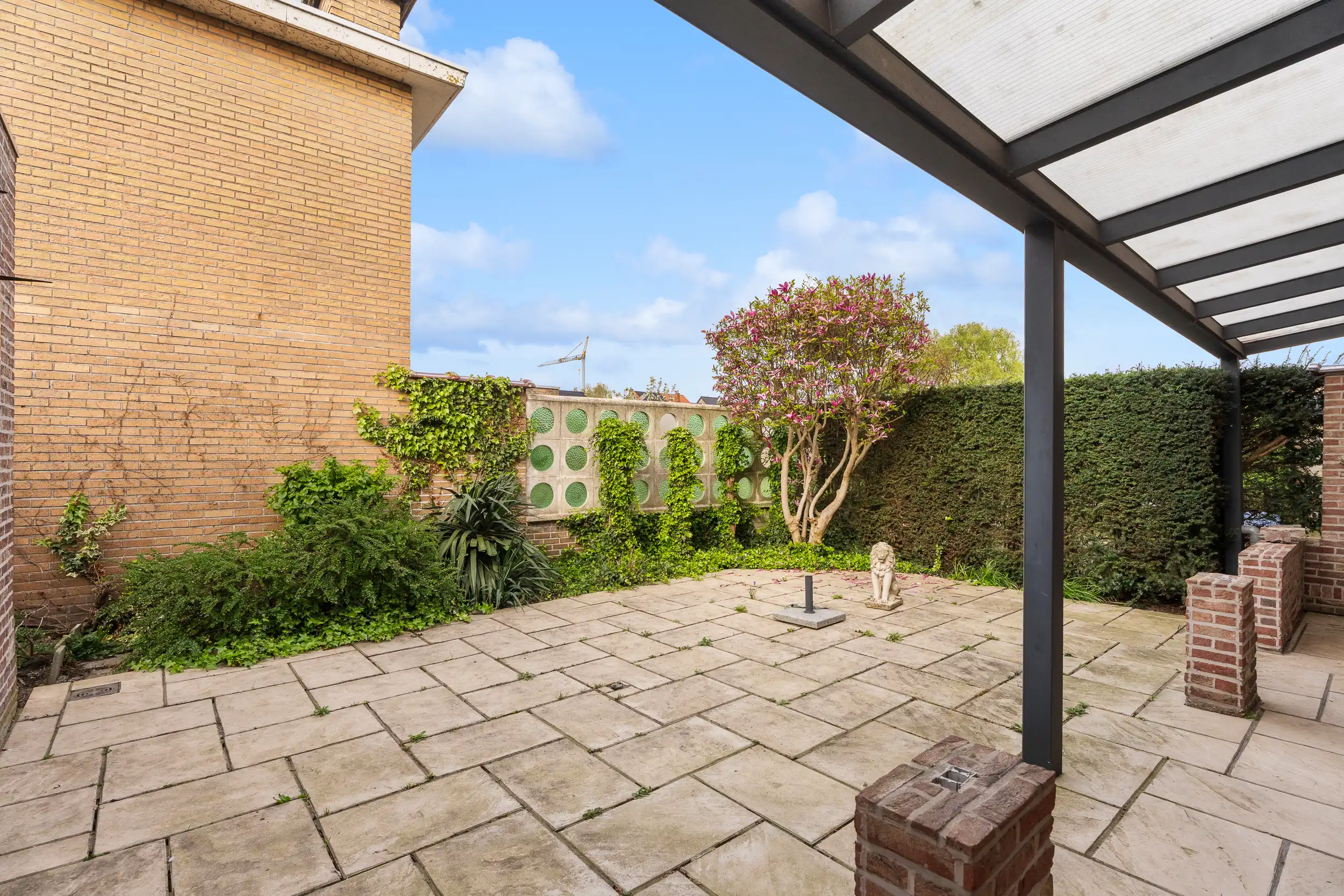 Ruime halfopen woning met 4 slaapkamers in centrum foto 12