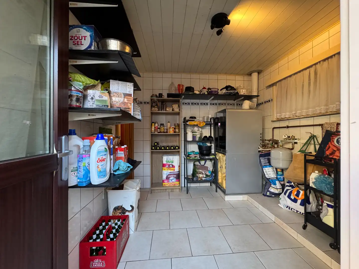 Unieke opportuniteit in Melsele: Karaktervolle woning met ruim magazijn/atelier (286 m²) op een perceel van 859 m² foto 4