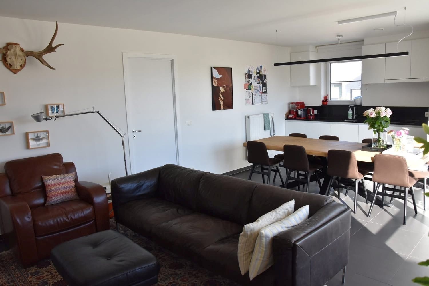 Appartement met 2 slpks en ruim terras, rustig gelegen in Achterbos centrum ! foto 5