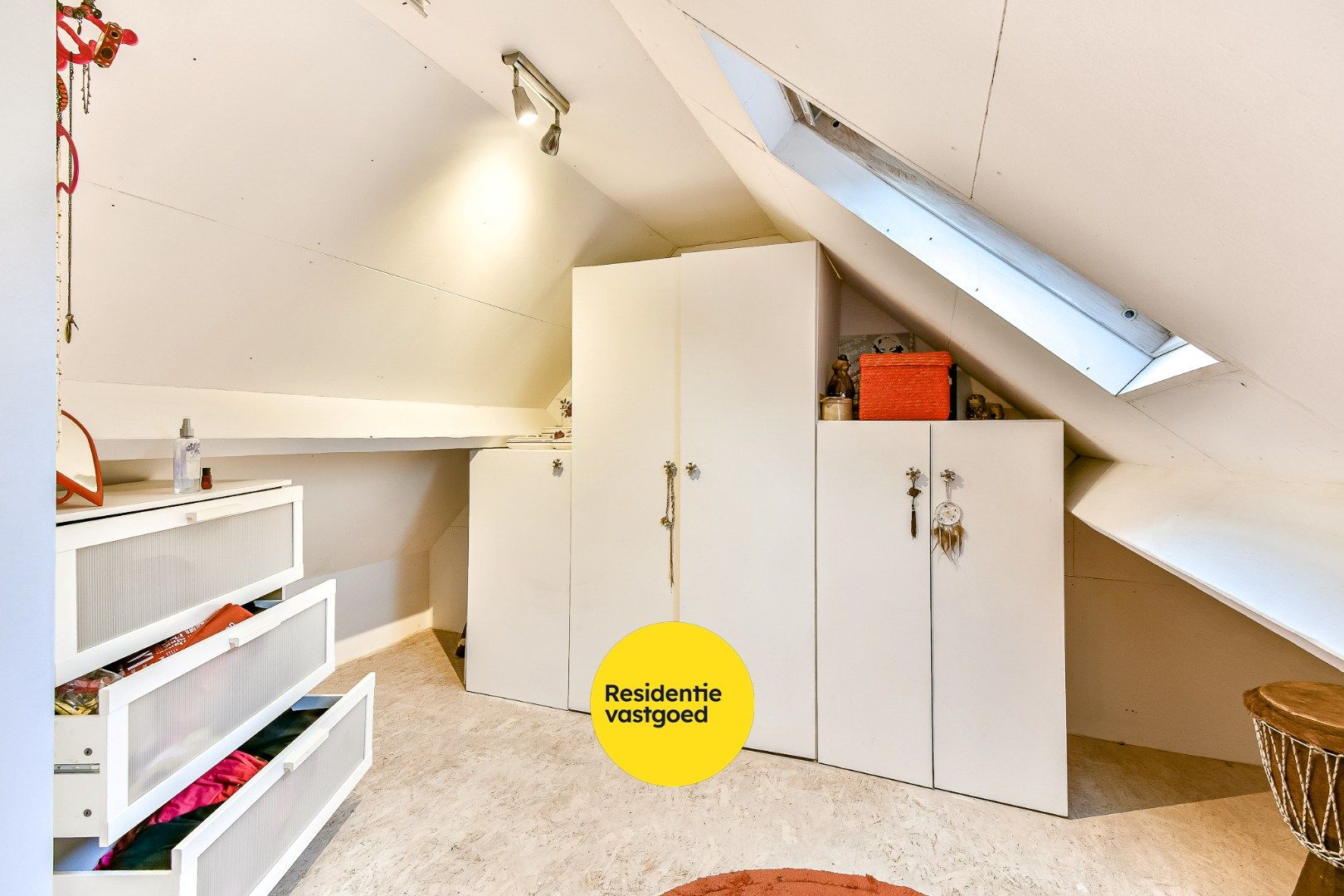 Gezinswoning met drie slaapkamers foto 11