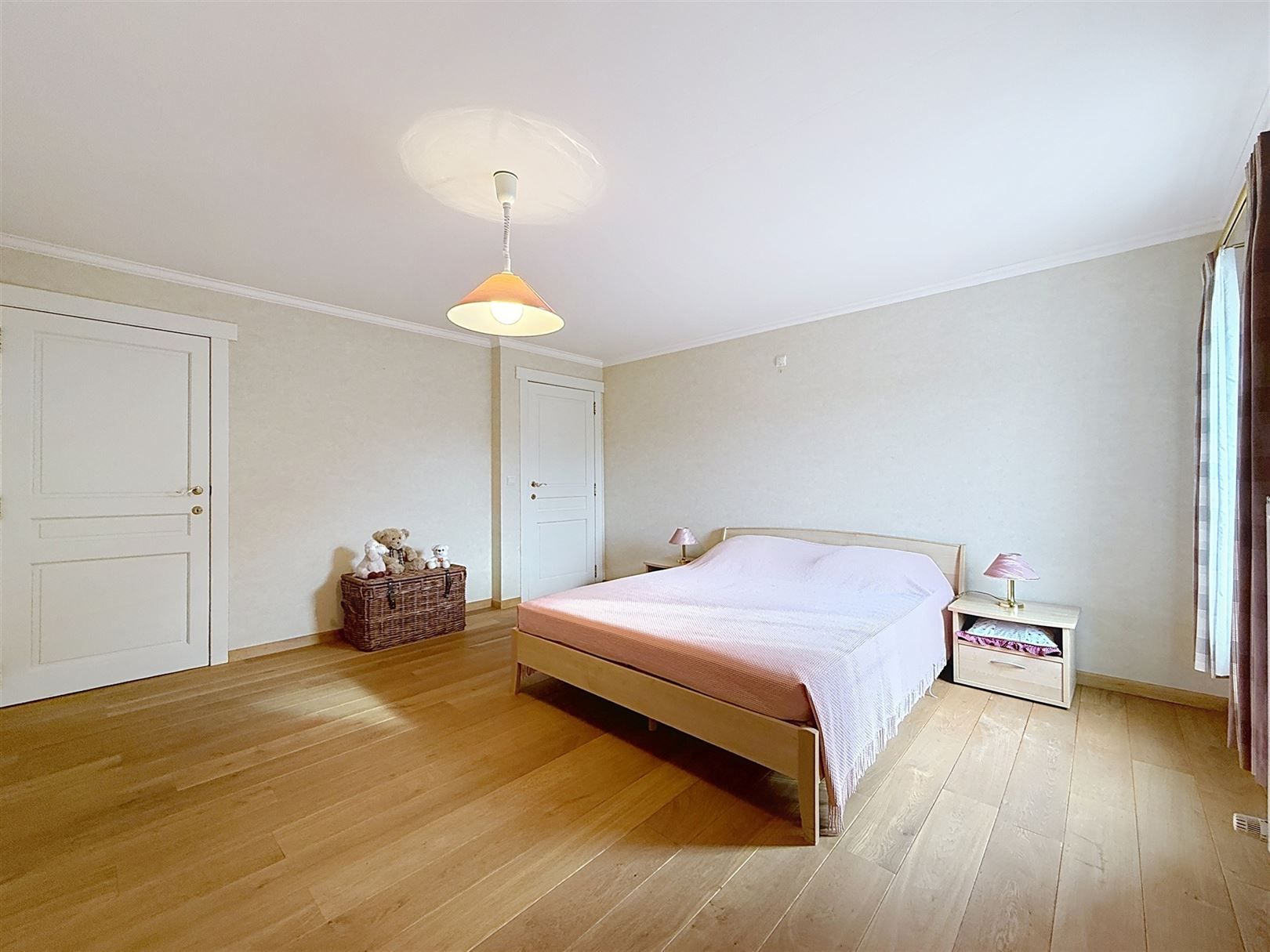 Instapklare woning, 2 slpks + inrichtb. zolder, tuin, 10a 85ca foto 23
