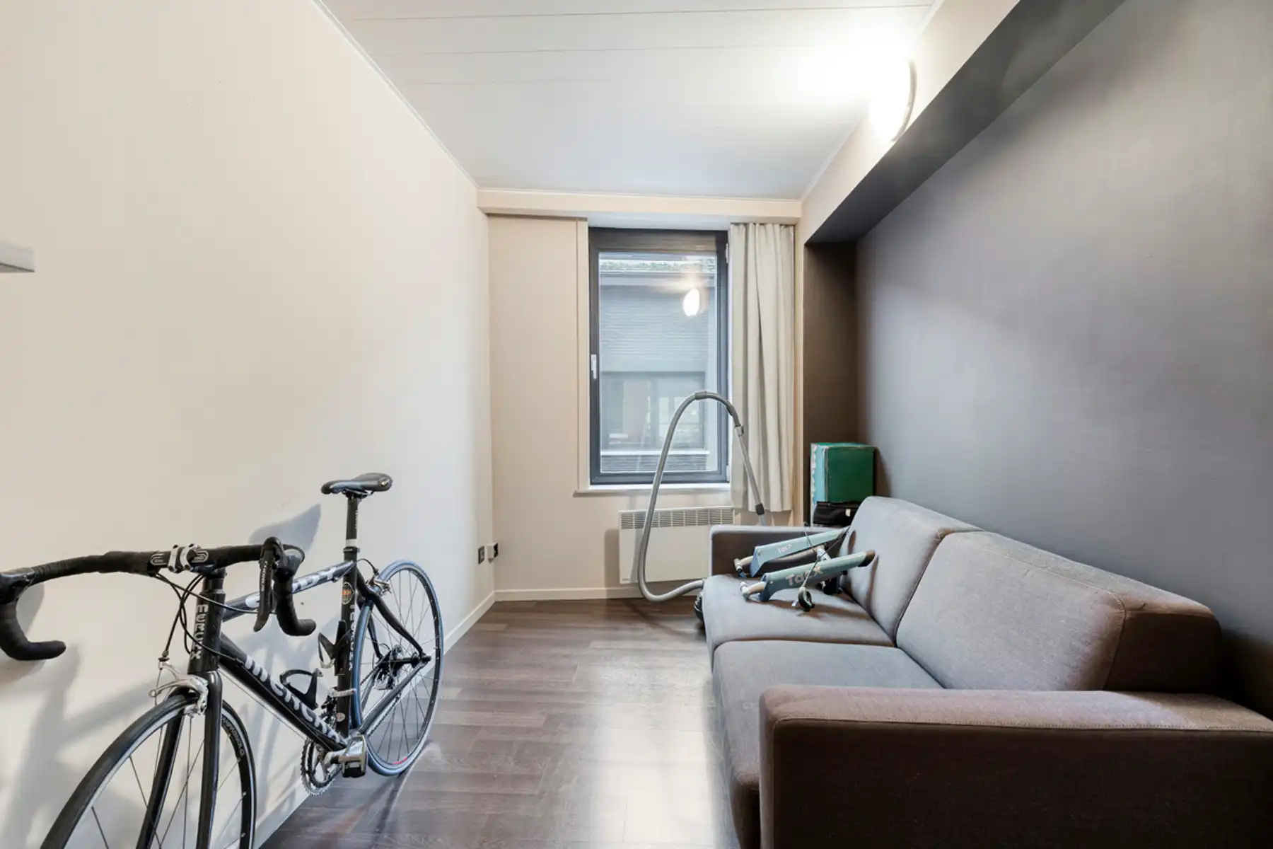 Instapklaar appartement met terras en garage in het centrum van Ninove! foto 16