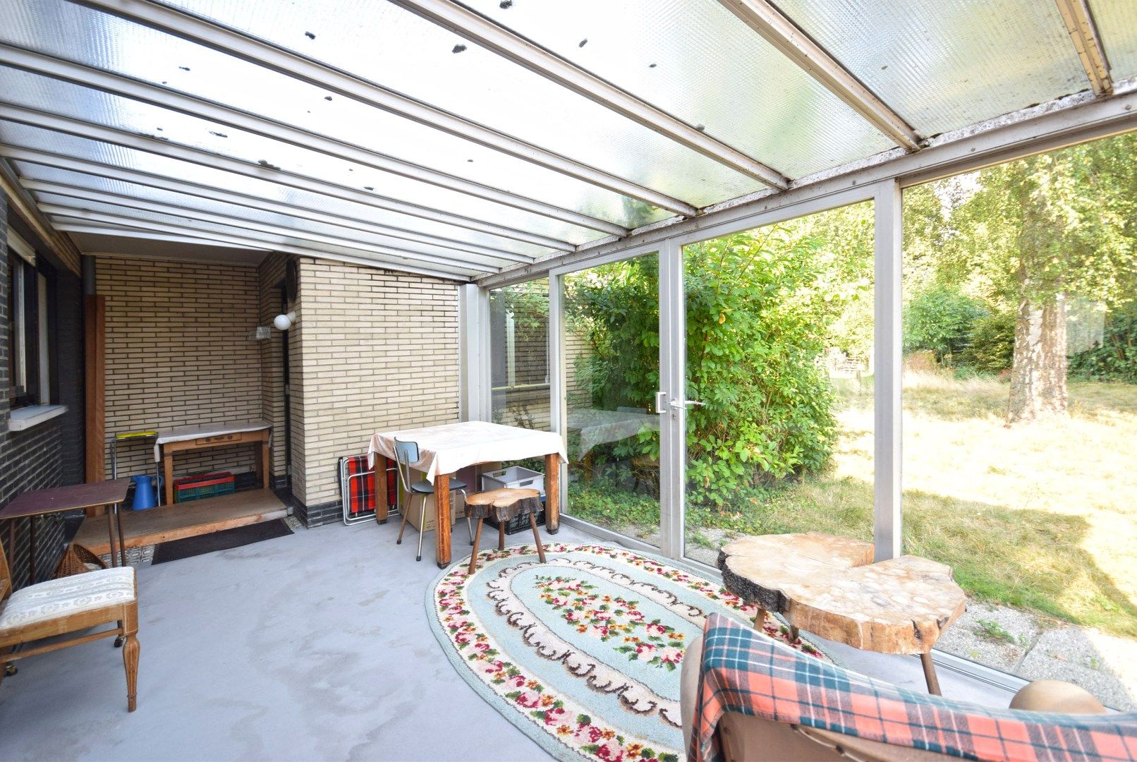 Karaktervolle halfopen bebouwing met ruime tuin te Roeselare foto 11