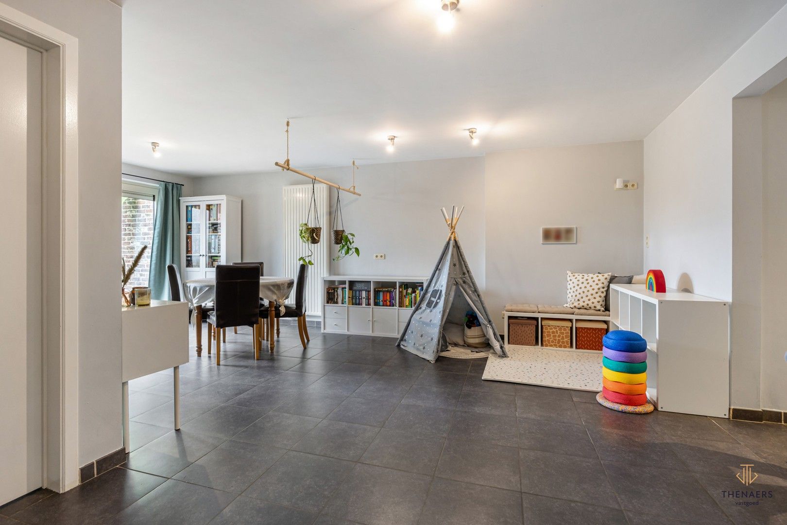 Bel-etage met polyvalente ruimte, garage en grote terrassen. foto 17