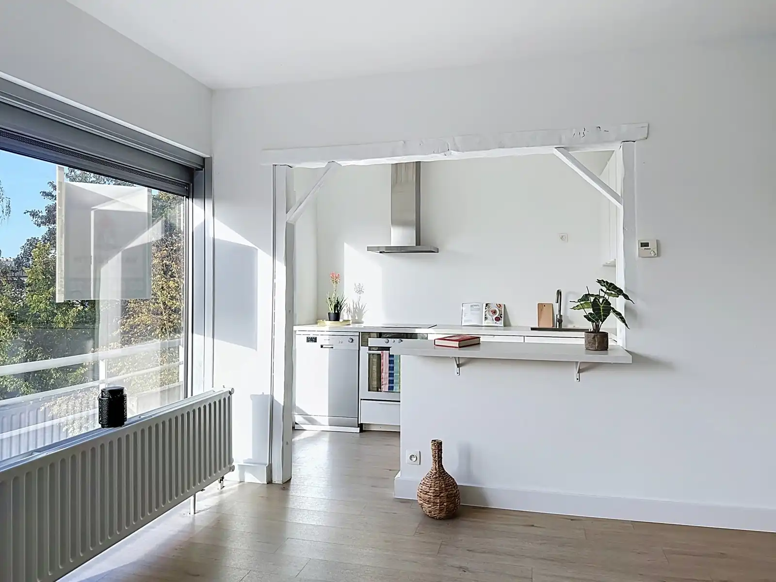 Instapklaar appartement met 3 kamers op een toplocatie! foto 35