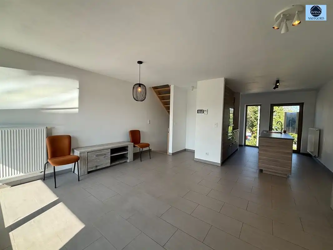 ENERGIEZUINIGE INSTAPKLARE WONING MET 2 SLAAPKAMERS, GARAGE EN TUIN foto 5