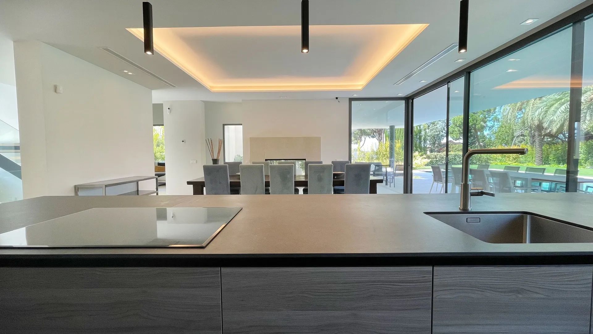 Modern meesterwerk in Nagüeles – waar luxe, ruimte en design samenkomen aan de Golden Mile van Marbella foto 13