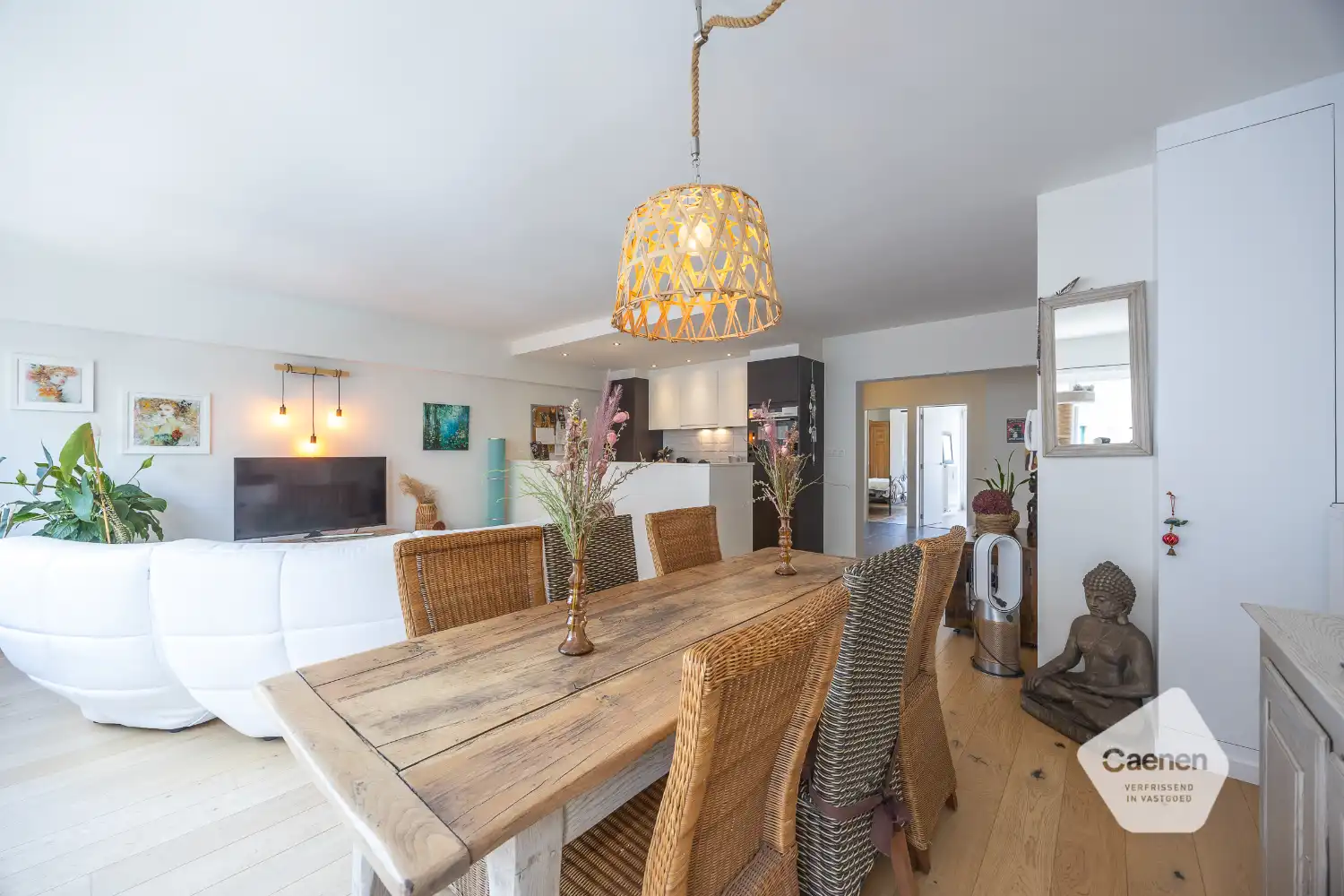 Gerenoveerd twee slaapkamer appartement vlakbij zee foto 2