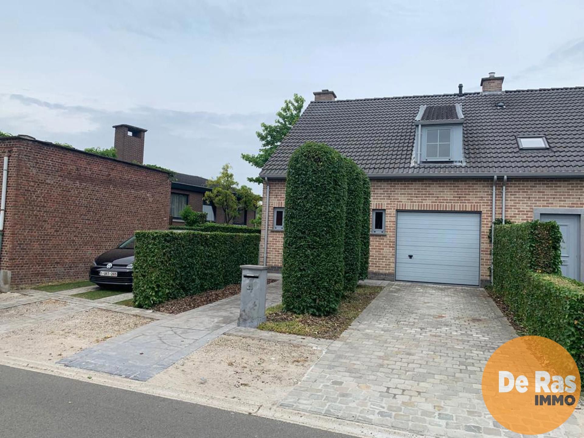 STEKENE - Goed gelegen HOB met 3 slaapkamers foto 4