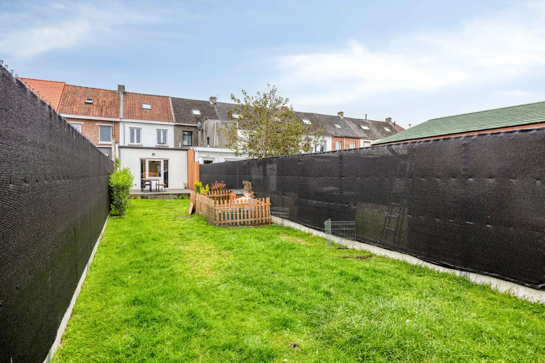 Instapklare stadswoning met 3 kamers en ruime tuin foto 22