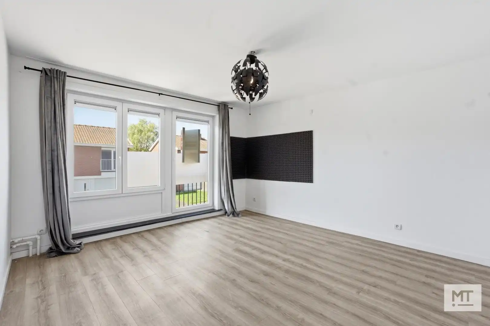 Instapklare, energiezuinige woning met 3 slaapkamers, tuin en garage te koop in een rustige wijk te Zonnebeke foto 10
