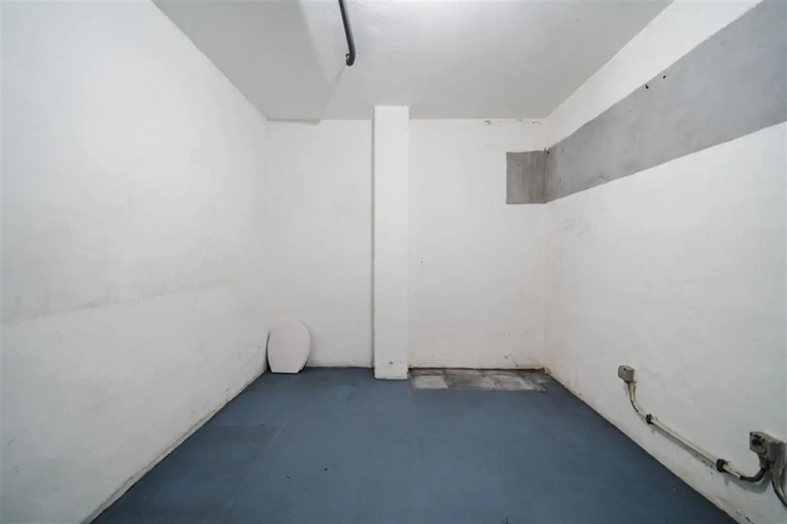 Hoekappartement met 2 slaapkamers en lift in het centrum foto 19