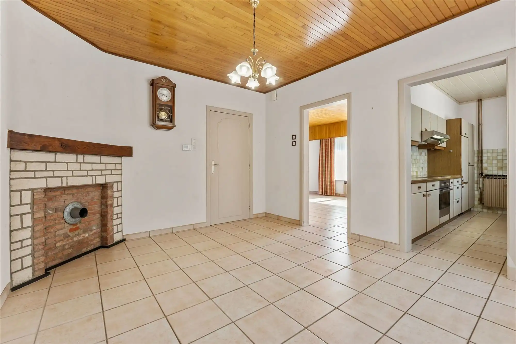 GOED ONDERHOUDEN GELIJKVLOERSE WONING MET 3 SLAAPKAMERS RUSTIG GELEGEN TE STAL foto 10