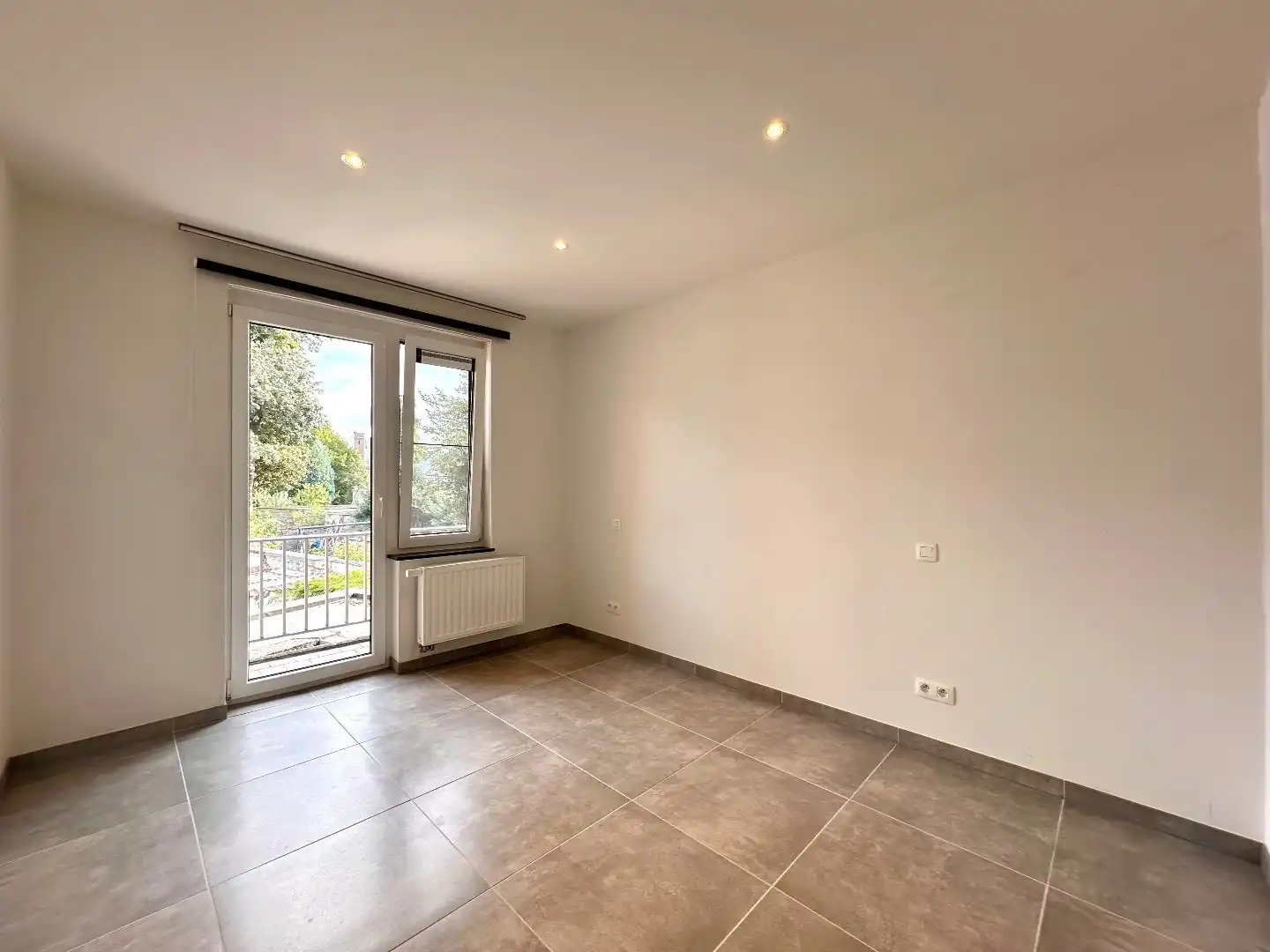 Gerenoveerd appartement gelegen op een topligging in Tongeren met 2 slaapkamers foto 9