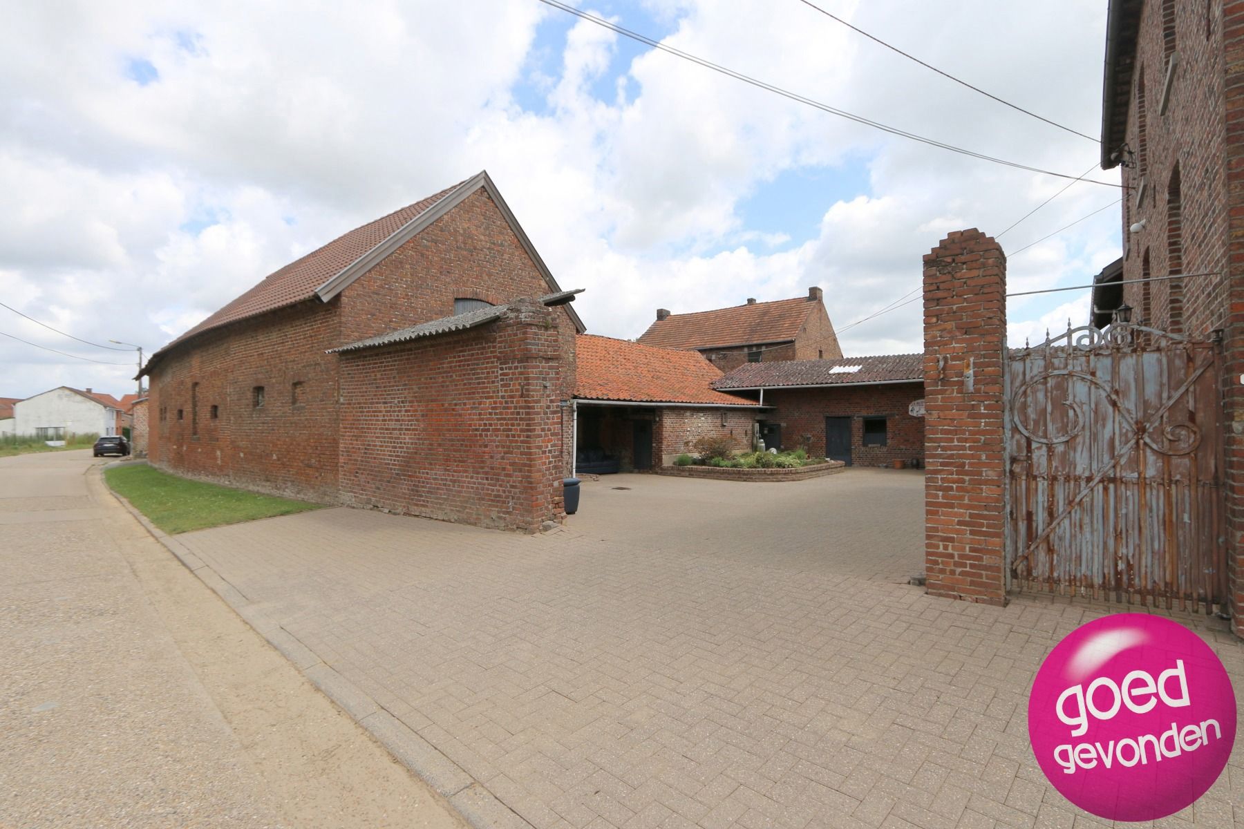 HOEVE met WONING 4 SLK - TUIN - TERRAS - WEI - SCHUREN  foto 36