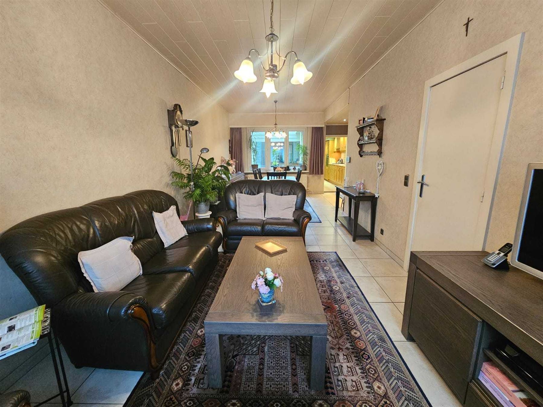 Bel-etage met ruime garage en atelier! foto 2