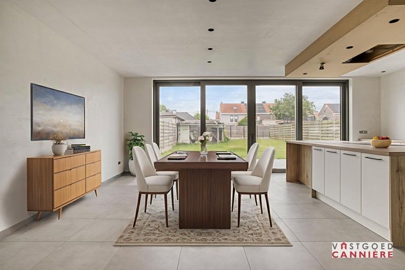 Moderne nieuwbouwwoning TE KOOP in een rustige buurt in WAREGEM! foto 2