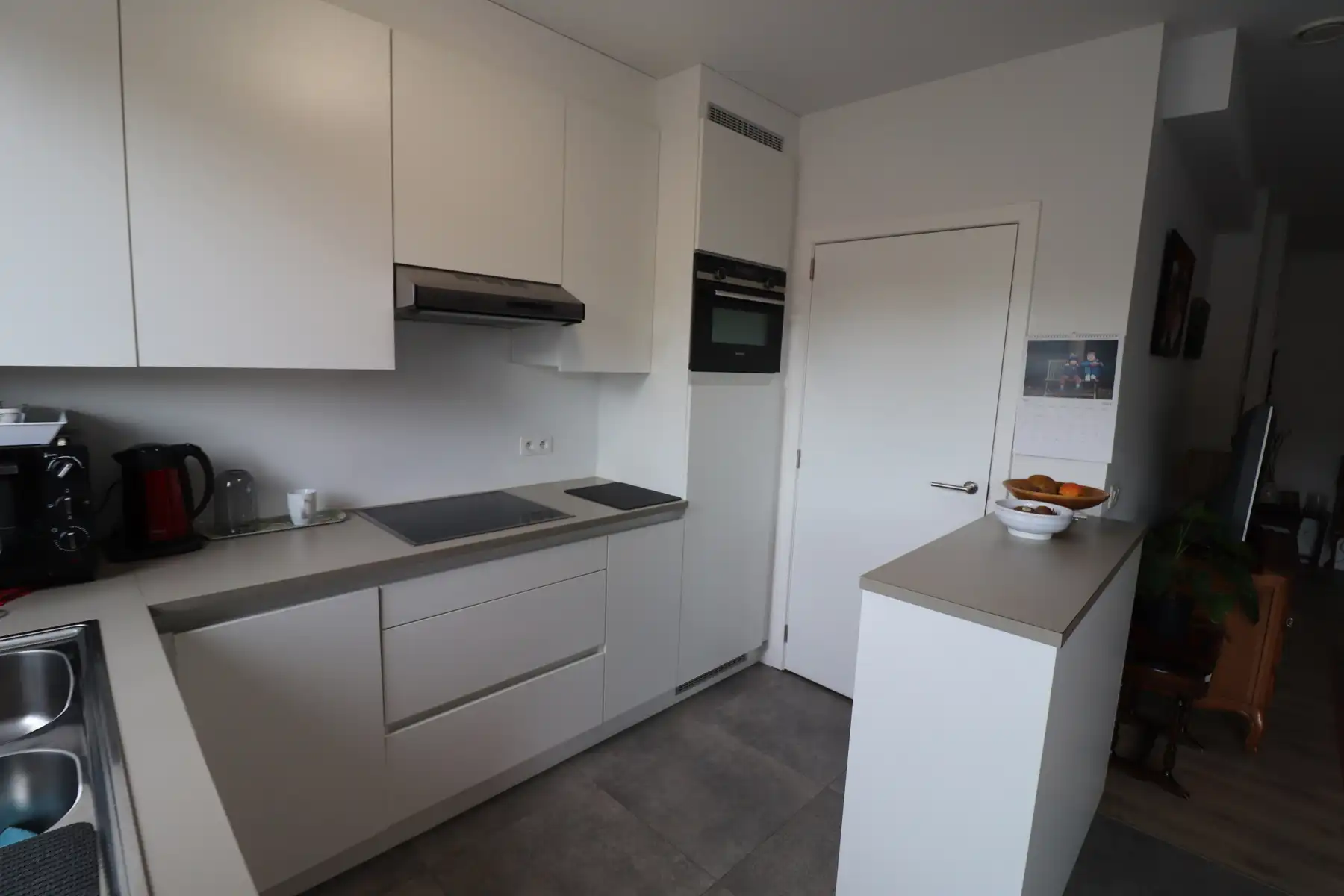 Energiezuinig appartement met lift, terras, autostaanplaats en fietsenberging. foto 7