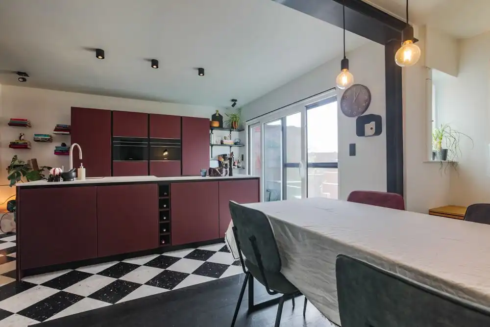Vernieuwde woning met praktijk in de Arendswijk foto 8