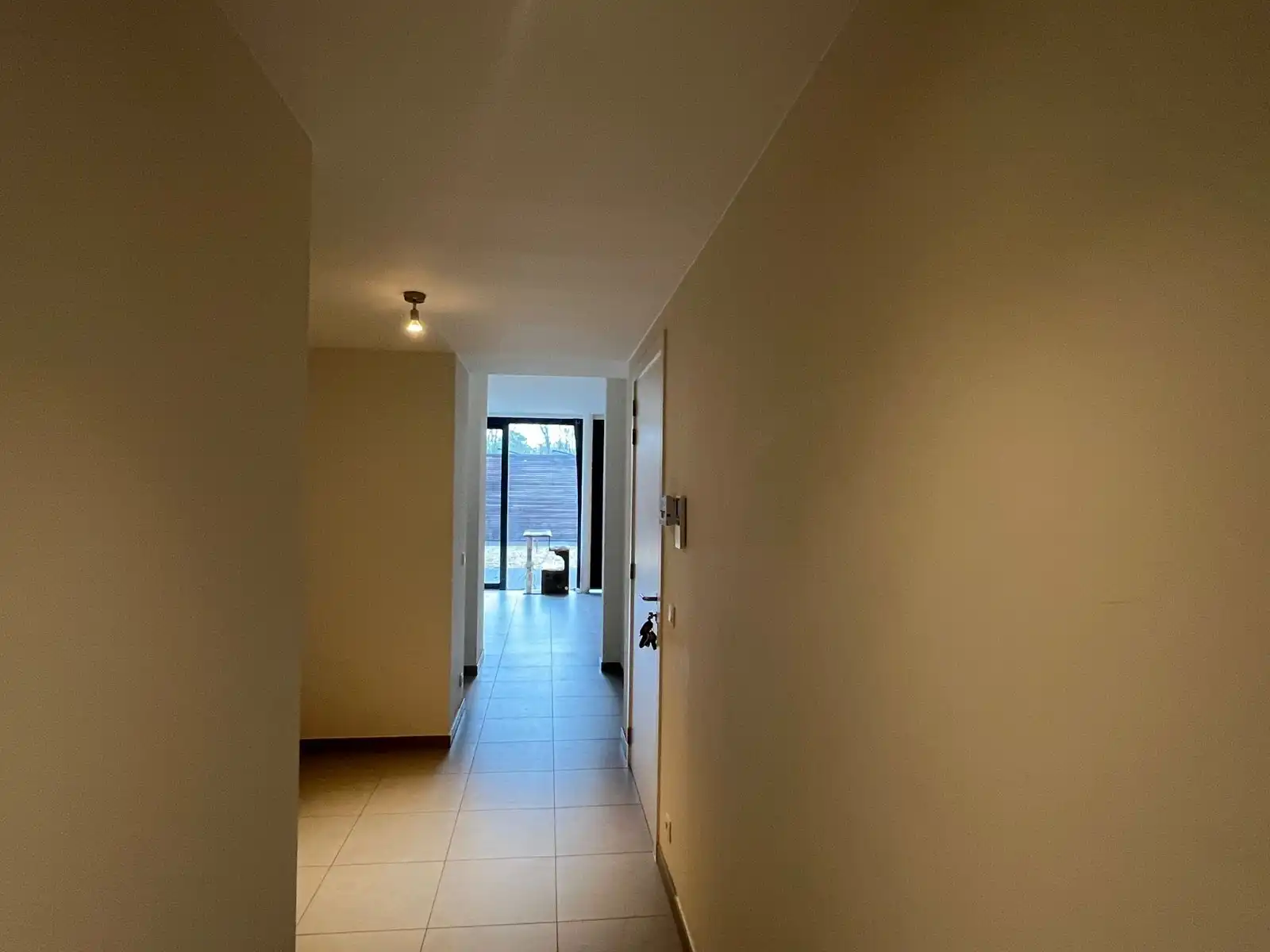 TE HUUR: Energiezuinig gelijkvloers appartement met groot terras in centrum Olsene (EPC A) foto 9