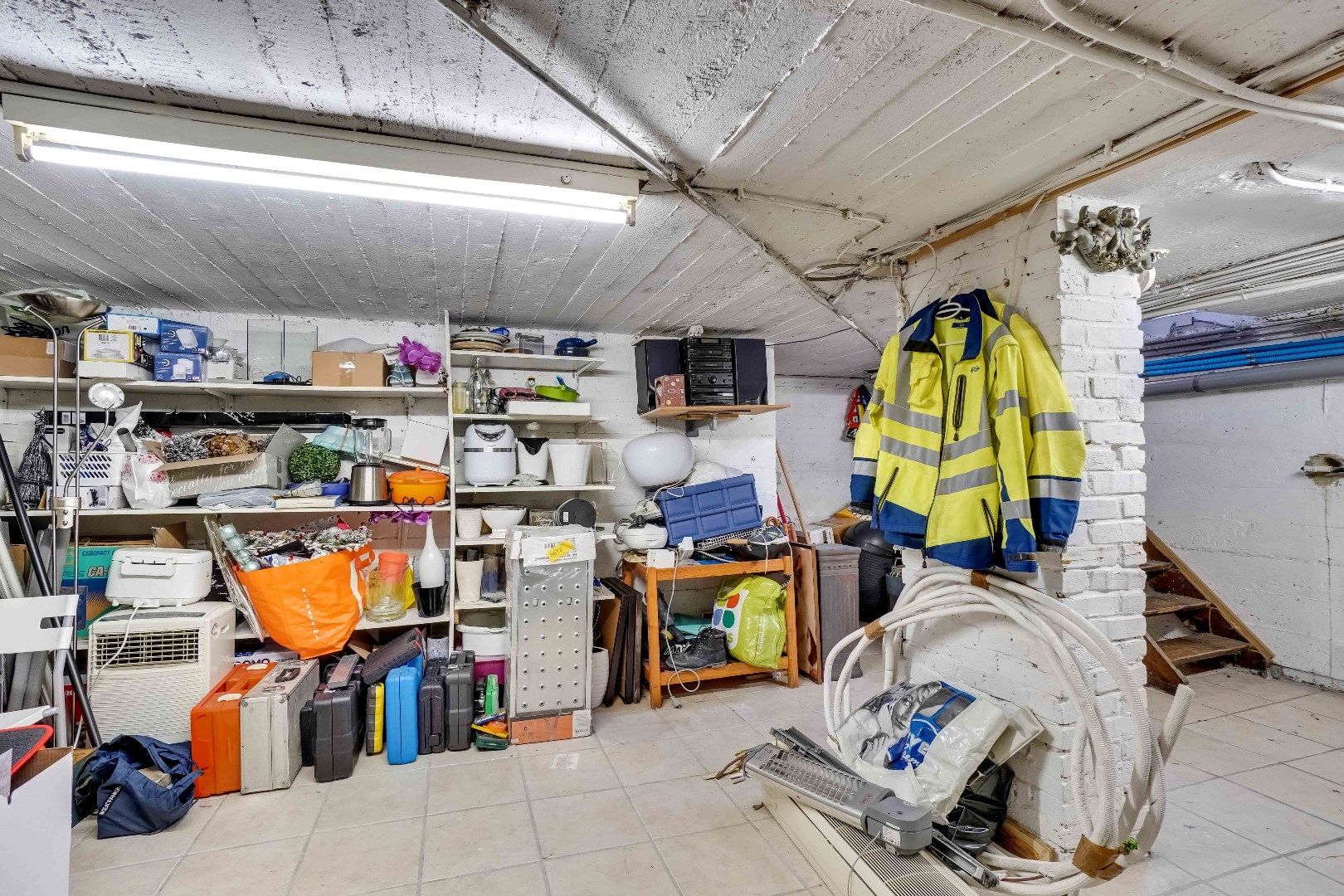 IN OPTIE ! OP TE FRISSEN WONING MET 3 SLPKS + UITBREIDINGSMOGELIJKHEDEN TE NEERHAREN !  foto 21