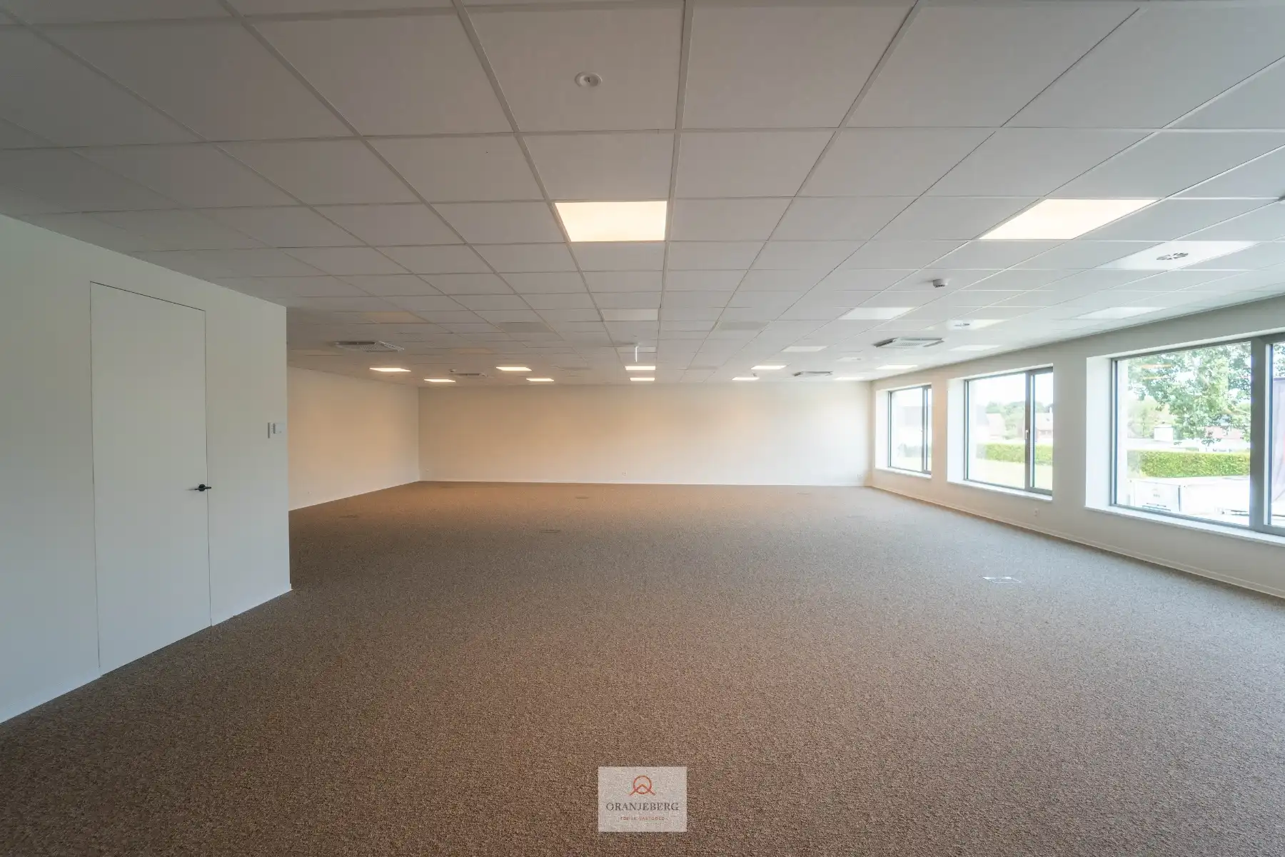 Polyvalente kantoorruimte van 193 m² foto 9